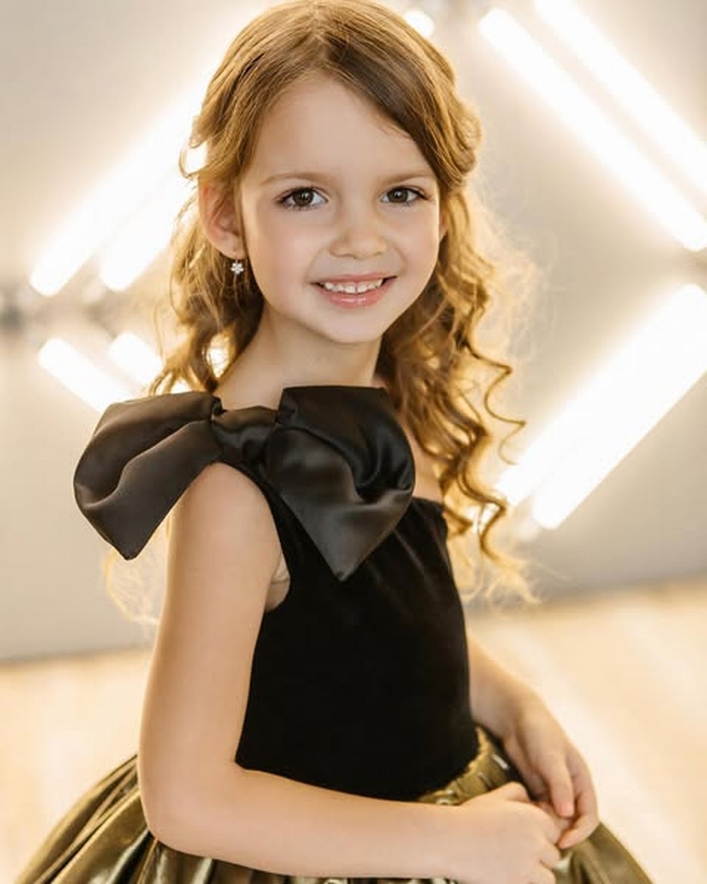 Neue schwarze und goldene Sati – Toddler Girl Tulle Party Dress Bewertung und Preis
